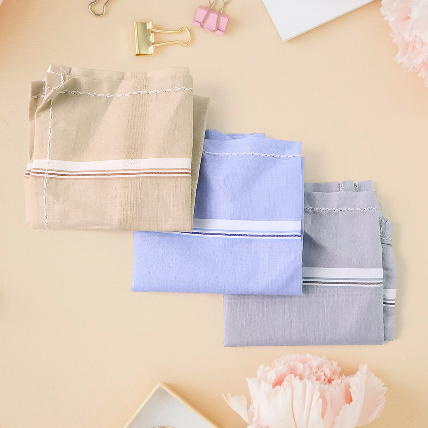 Premium Quality Soft Cotton Men’s Handkerchief (40x40 cm / 1 Pc) Premium Quality Soft Cotton Men’s Handkerchief (40x40 cm / 1 Pc)